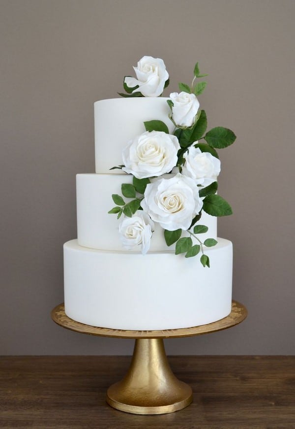 30 Simple Organic Green Wedding Cakes 2024 🍰
